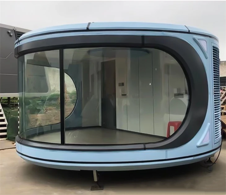 Luxuriöses Villa-Haus aus hellem Stahl für Wohnwagen und Camping